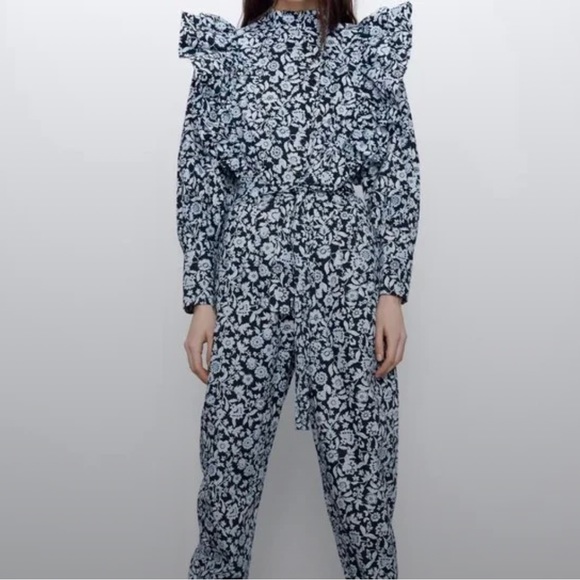 Zara Floral ruffle jumpsuit - Picture 10 of 15